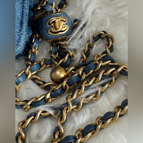 Chanel Denim Pearl Crush WOC - Picture 15 of 16
